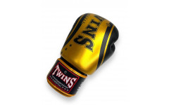 Боксерские перчатки Twins Special FBGV-TW4 Gold Black 12 oz